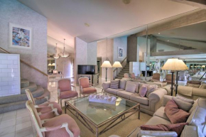 Luxury Home with Pool and Spa - 3 Mi to Natl Park!